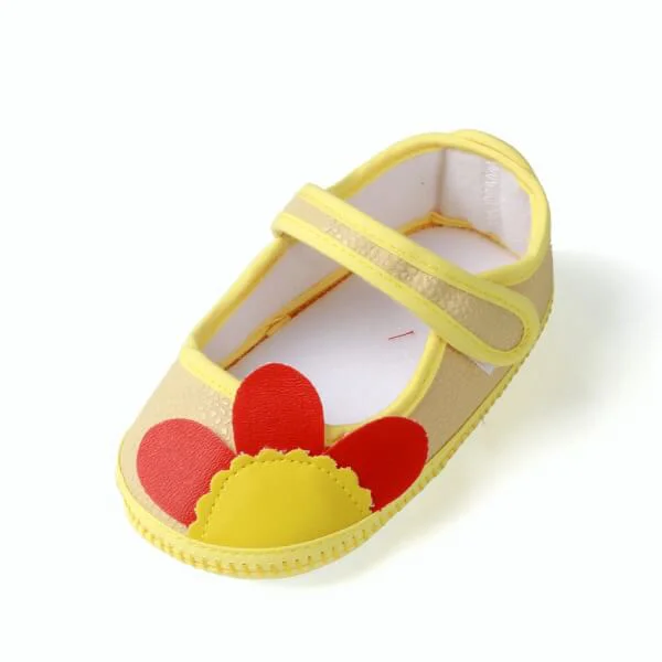 Giày tập đi bé gái CF A077049 Vàng