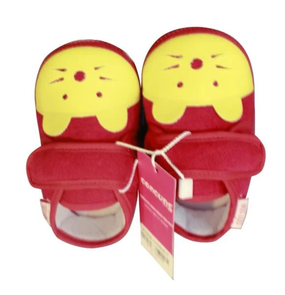 Giày tập đi quai dán mũi đính mèo.T8