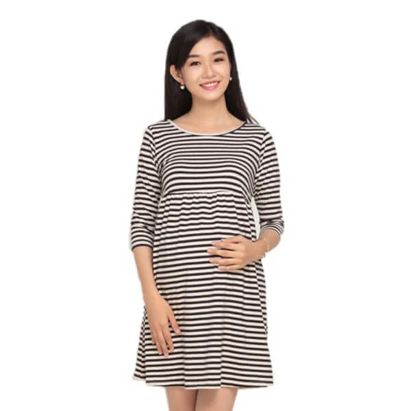 Đầm bầu sọc đen trắng tay lửng