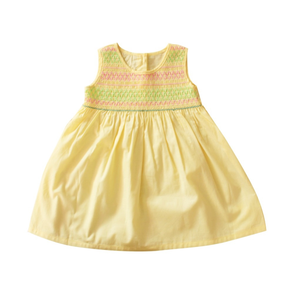 Đầm vải bé gái sát nách thêu smocking