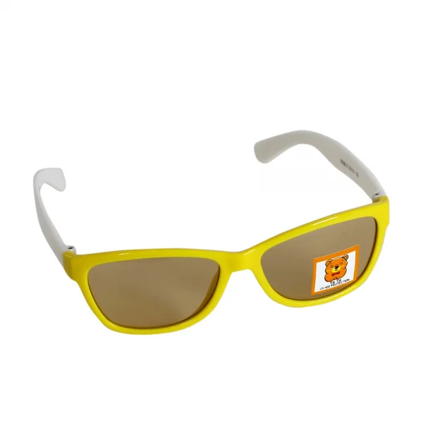 Mắt kính bé gái gọng vuông