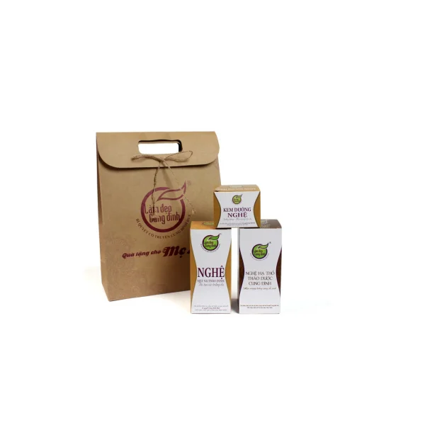 Bộ sản phẩm chăm sóc da trắng hồng từ nghệ Cung Đình