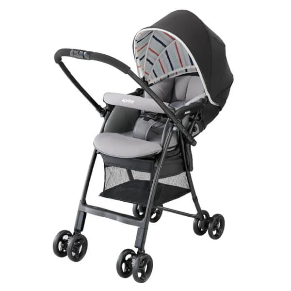 Xe đẩy Aprica Karoon air màu đen