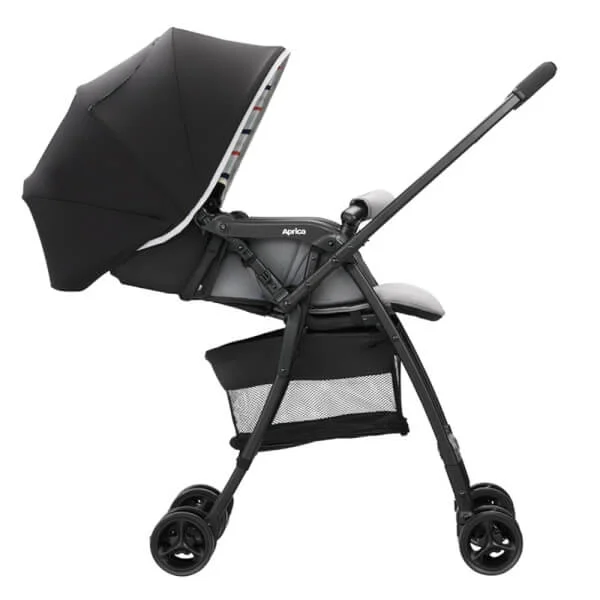 Xe đẩy Aprica Karoon air màu đen