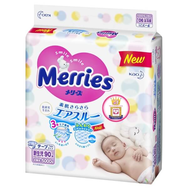 Combo 1 Bỉm tã dán Merries size Newborn 90 miếng (dưới 5kg) và 1 Băng vệ sinh ban đêm Laurier siêu mỏng (35cm) - 10 miếng