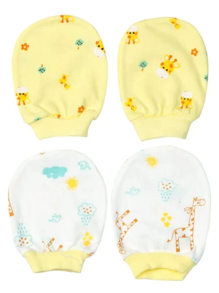 Bao tay sơ sinh bo in hoạ tiết 2 đôi CF Vàng