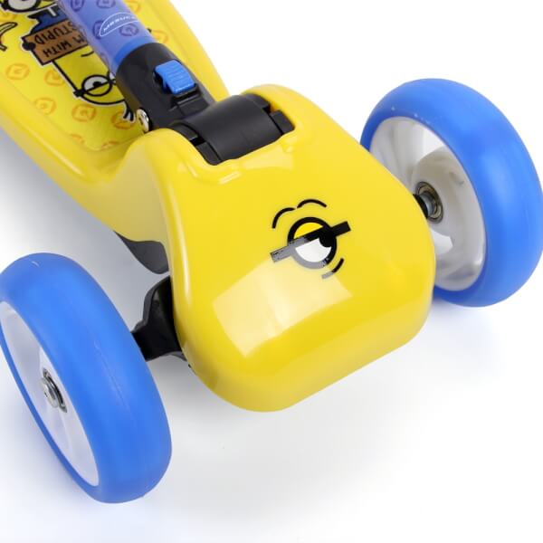 Xe scooter 3 bánh Minion XCA82009