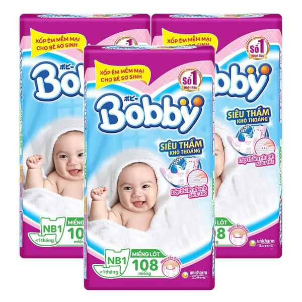 Combo 3 gói Miếng lót Bobby size Newborn 1 108 miếng (dưới 5kg) (giao bao bì ngẫu nhiên)