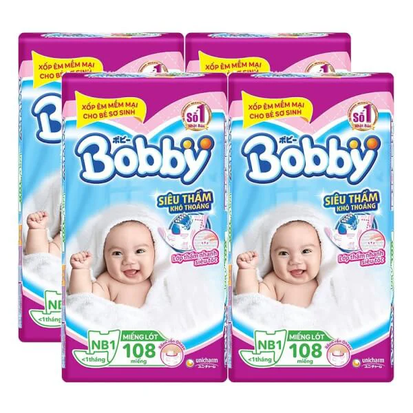 Combo 4 gói Miếng lót Bobby size Newborn 1 108 miếng (dưới 5kg) (giao bao bì ngẫu nhiên)