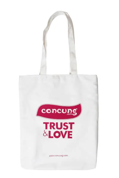 Túi vải canvas Con Cưng Trust & Love màu trắng