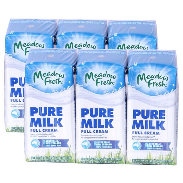 Sữa tươi tiệt trùng Giàu Canxi Ít béo nhãn hiệu Meadow Fresh 200ML (Lốc 3 hộp)