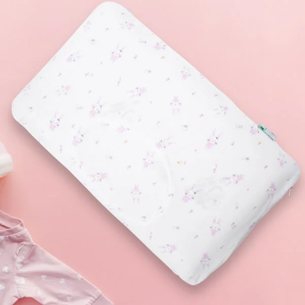 Gối cao su thiên nhiên Oval Baby nửa lõm màu hồng (Dorufoam)