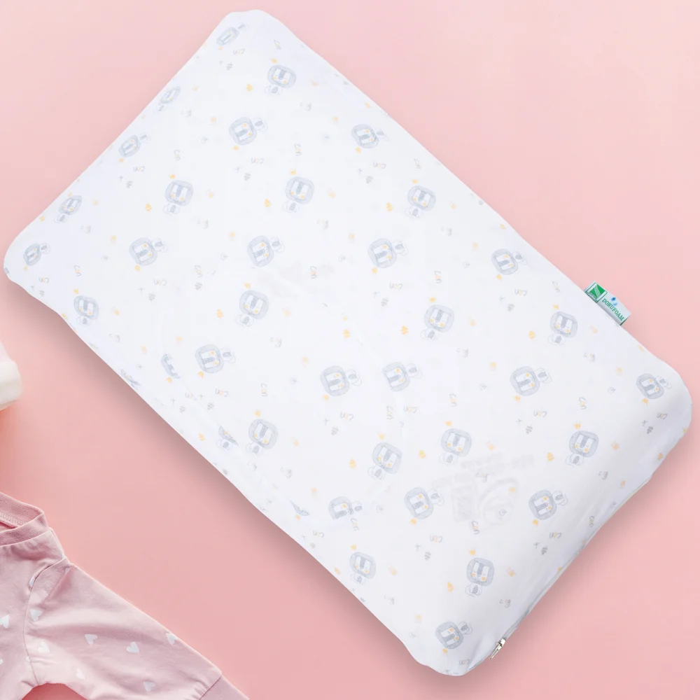 Gối cao su thiên nhiên Oval Baby nửa lõm - Giao hoạ tiết ngẫu nhiên