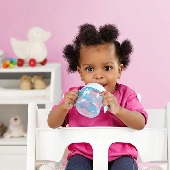 Bình tập uống chống tràn MAM Starter Cup 150ml màu xanh