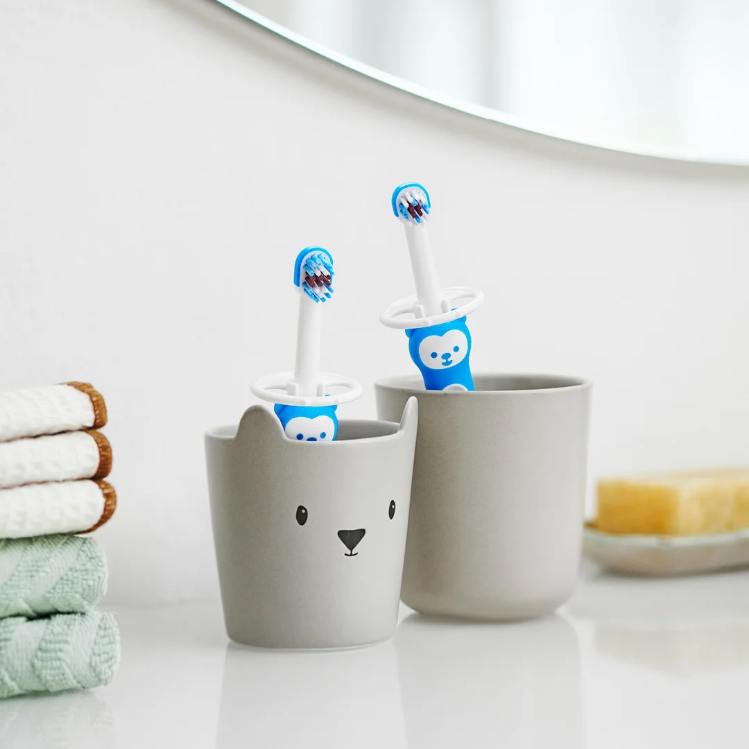 Bàn chải đánh răng có vòng chắn cho bé Mam (hồng)