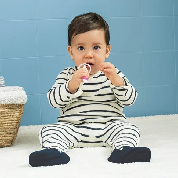 Bàn chải đánh răng có vòng chắn cho bé Mam (hồng)