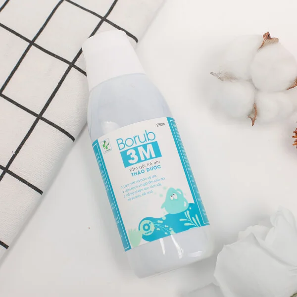 Tắm gội trẻ em thảo dược Borub 3M 250ml