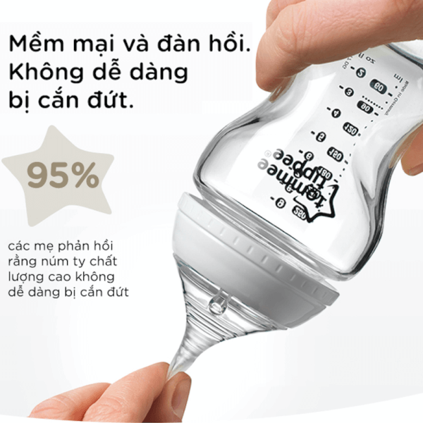 Bình sữa ty siêu mềm tự nhiên Tommee Tippee Closer to Nature 150ml