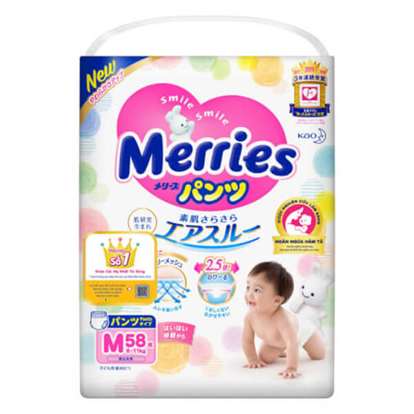 Combo 1 Bỉm tã quần Merries size M 58 miếng (6-11kg) và 1 Băng vệ sinh ban đêm Laurier siêu mỏng (35cm) - 10 miếng