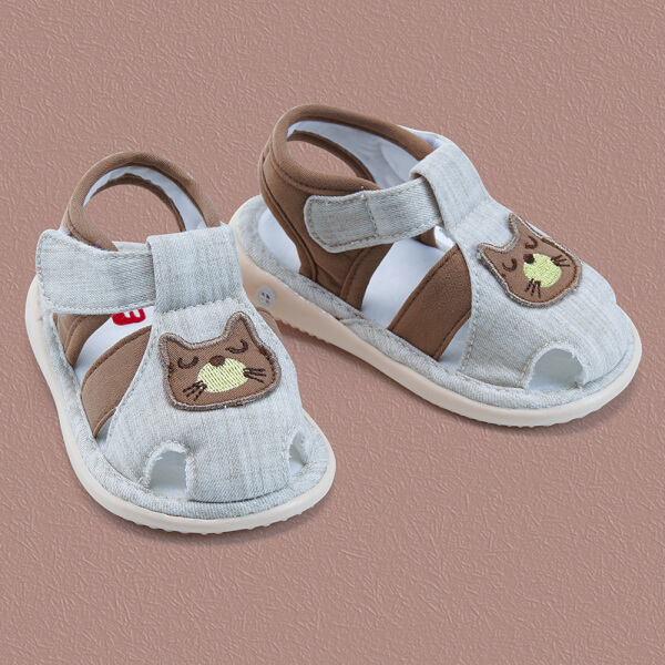 Giày sandal tập đi chút chít CF2105 4689-3 (15, Kem)