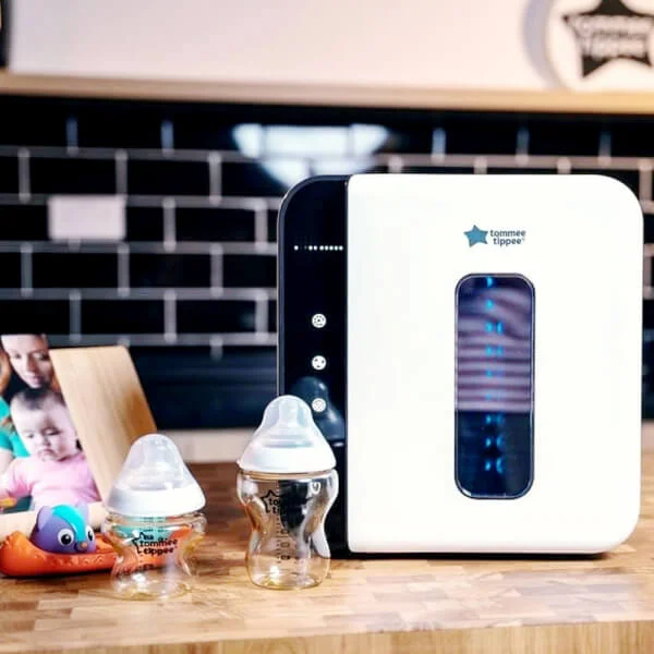 Máy tiệt trùng bằng tia UV và sấy khô Tommee Tippee