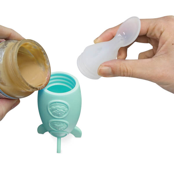 Bình bóp ăn dặm silicon có thìa cho bé Marcus & Marcus, từ 6 tháng - Xanh