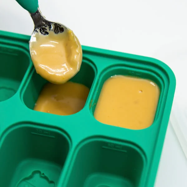 Khay silicon trữ đông đồ ăn dặm cho bé Marcus & Marcus - Ollie (30ml x 8 ngăn)