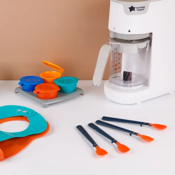 Thìa ăn dặm bề mặt kháng khuẩn có báo nhiệt cho bé Tommee Tippee Heat Sense từ 4 tháng (bộ 3 thìa)