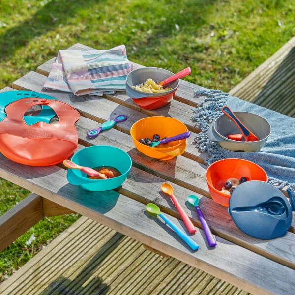 Thìa ăn dặm bề mặt kháng khuẩn có báo nhiệt cho bé Tommee Tippee Heat Sense từ 4 tháng (bộ 3 thìa)