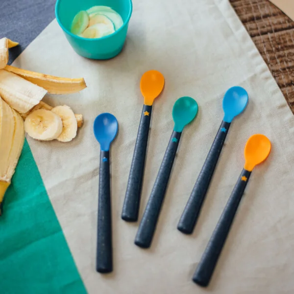 Thìa ăn dặm bề mặt kháng khuẩn cho bé Tommee Tippee Softee từ 4 tháng (bộ 2 thìa)
