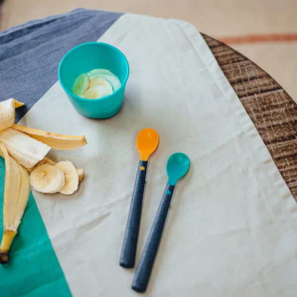 Thìa ăn dặm bề mặt kháng khuẩn cho bé Tommee Tippee Softee từ 4 tháng (bộ 2 thìa)