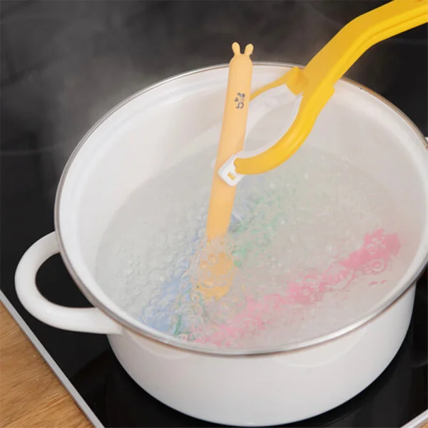 Bộ 2 muỗng silicone tai thỏ Baby&I Hàn Quốc (hồng + vàng)