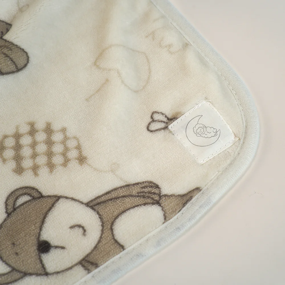 Chăn bông 2 lớp cho bé hình gấu Animo B2203_NK018 (75x100cm,Kem)