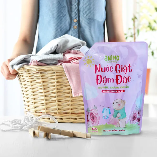 Nước giặt Hàn quốc Animo hương Nắng xuân 800ml (Hồng phấn)