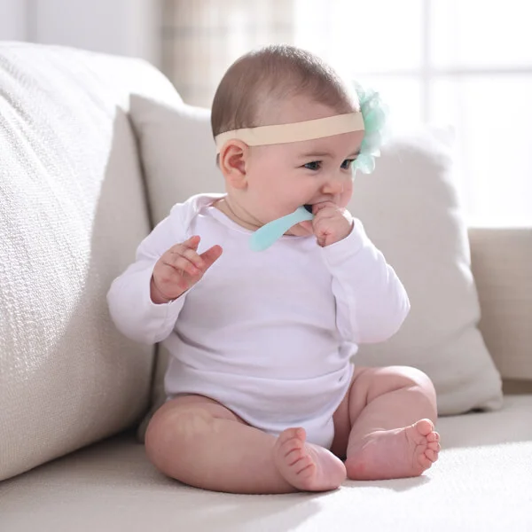 Muỗng silicone Mombella (Xanh)