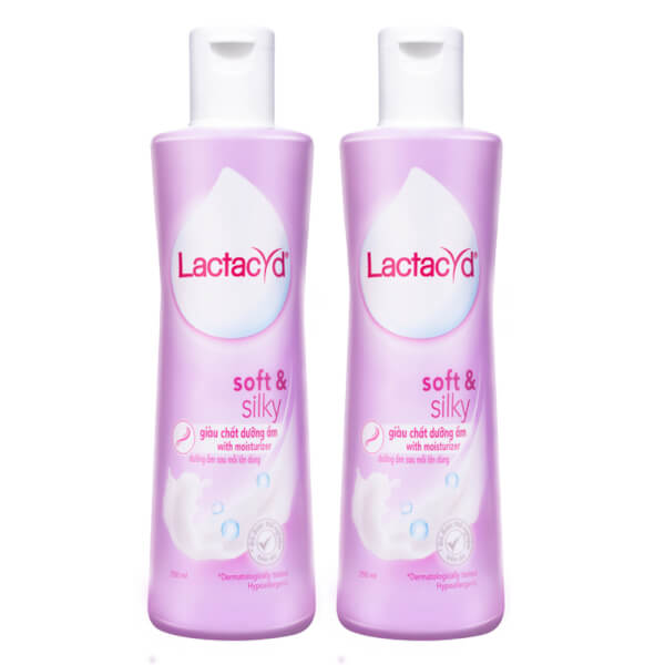 Combo 2 Dung Dịch Vệ Sinh Phụ Nữ Lactacyd Soft and Silky 250ml