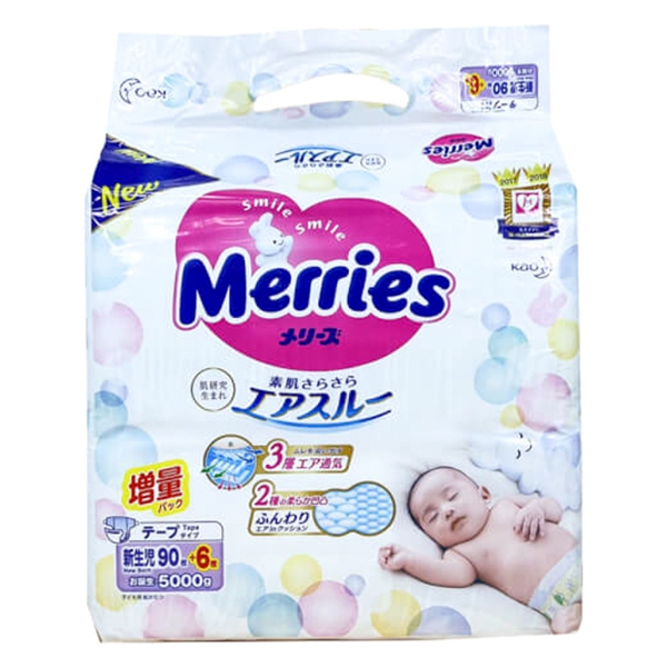 Combo 2 Tã dán Merries nội địa (Newborn, dưới 5kg, 90 + 6 miếng)