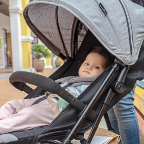Xe Đẩy Evenflo Pilot Air Skye