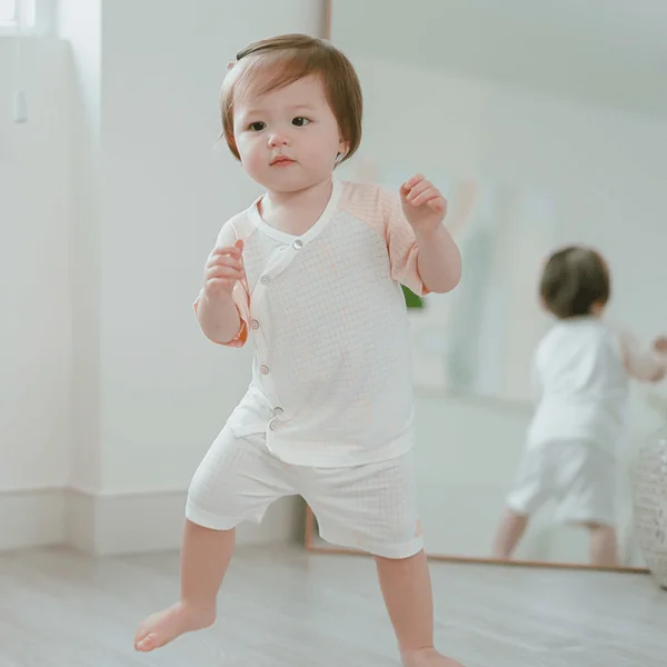 Bộ sơ sinh tính năng ngắn Chống muỗi Animo VĐ722016 (0-24M,Cam)