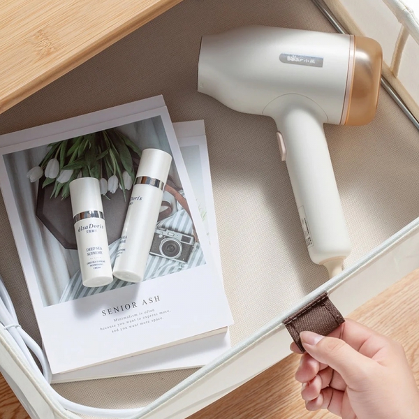 Bàn ủi hơi nước cầm tay Bear (Kem, GTJ-B10S1)