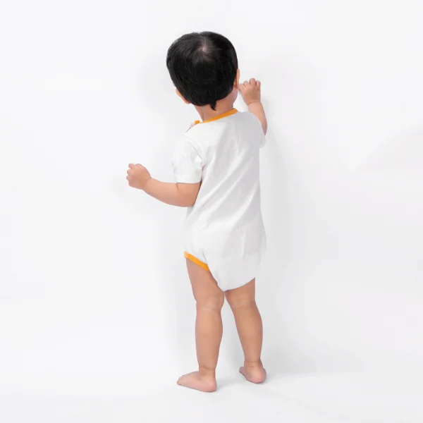 Bodysuit bé trai tam giác Bst Cua sốt trứng muối Animo KK822022_515 (0-12M,Trắng )
