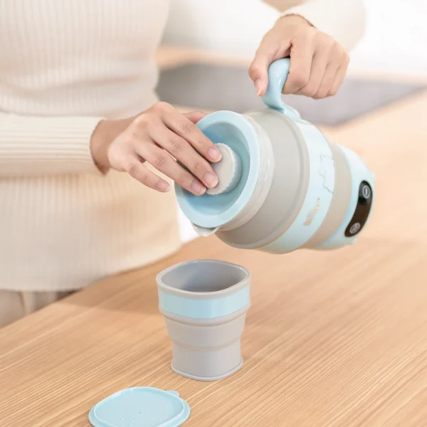 Bình đun nước gấp gọn Bear 0.6L (ZDH-A06G1, CC)