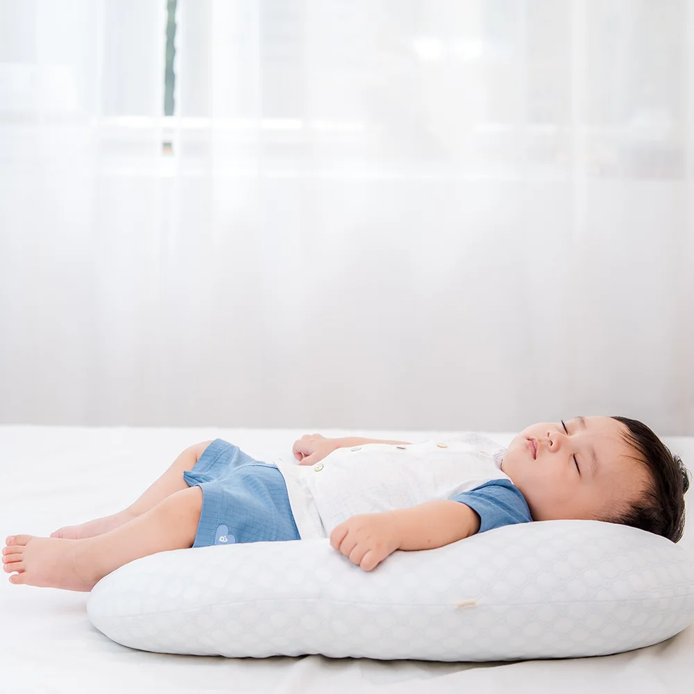 Gối chống trào ngược cho bé Animo B2210_AR001 (Xanh)