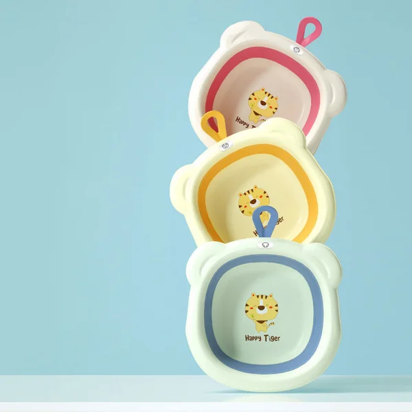 Chậu rửa mặt gấp gọn cho bé Animo (Vàng) (giao mẫu ngẫu nhiên)