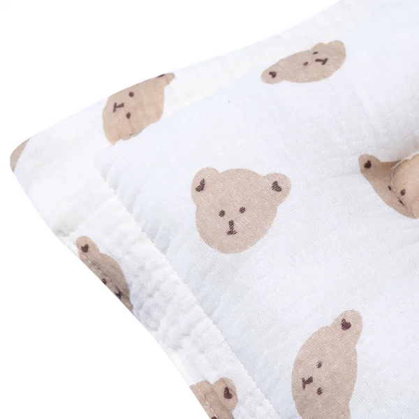 Gối nằm sơ sinh cho bé Animo B2207_NK007 (35x25 cm,Kem-Giao hoạ tiết ngẫu nhiên)