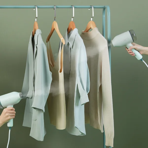 Bàn ủi hơi nước cầm tay Bear (Xanh bạc hà, GTJ-B10S1)