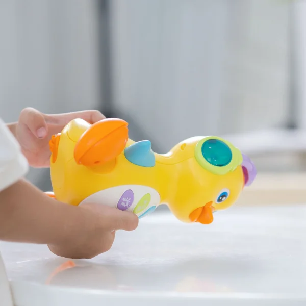 Đồ chơi chú vịt vàng vui nhộn có nhạc và đèn YN490277