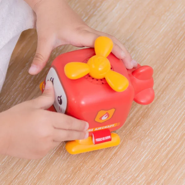 Xe hoạt hình trực thăng chạy trớn có âm thanh sinh động LH16877623 (Màu ngẫu nhiên)