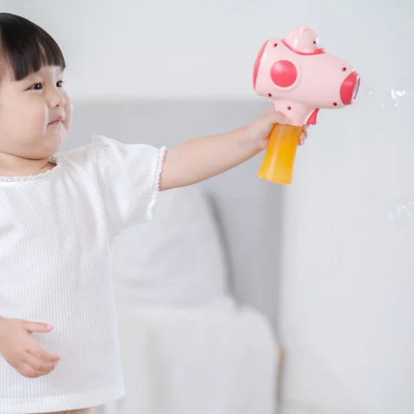 Súng thổi bong bóng hình heo con có nhạc CY421406