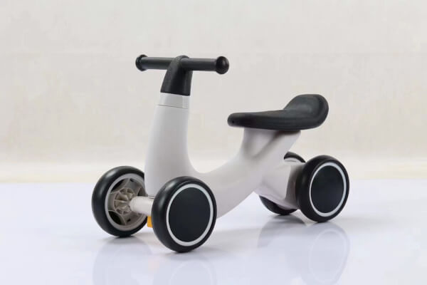 QT Vitadairy - Xe chòi chân kiểu hiện đại